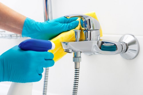 Residential and commercial move out cleaning service in Queenspark
