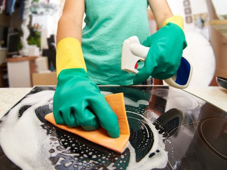 Queenspark commercial cleaner handling reception and common area cleaning